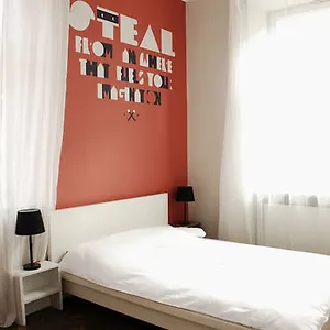 Red Kurka Apartment Krakow